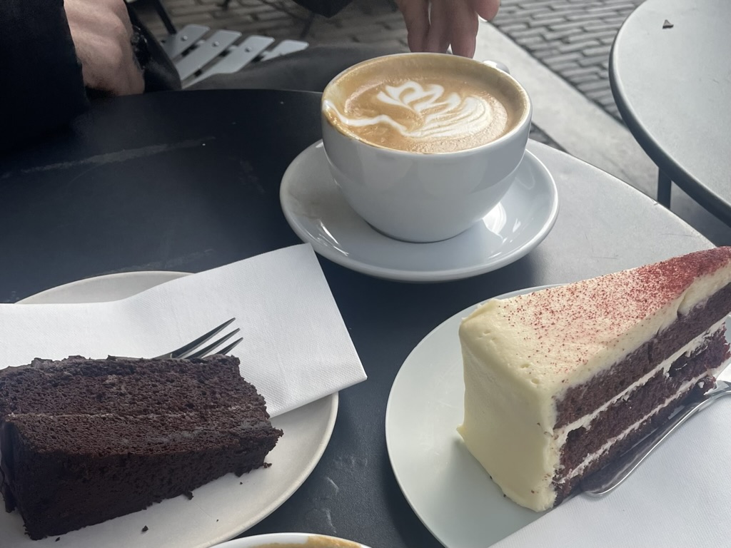 2E255DF8-D093-47C5-BC24-F1F5F59E568A_1_105_c